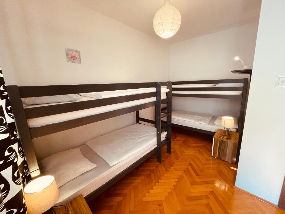 Central Single House With Parking-Top Location! Novalja Luaran gambar