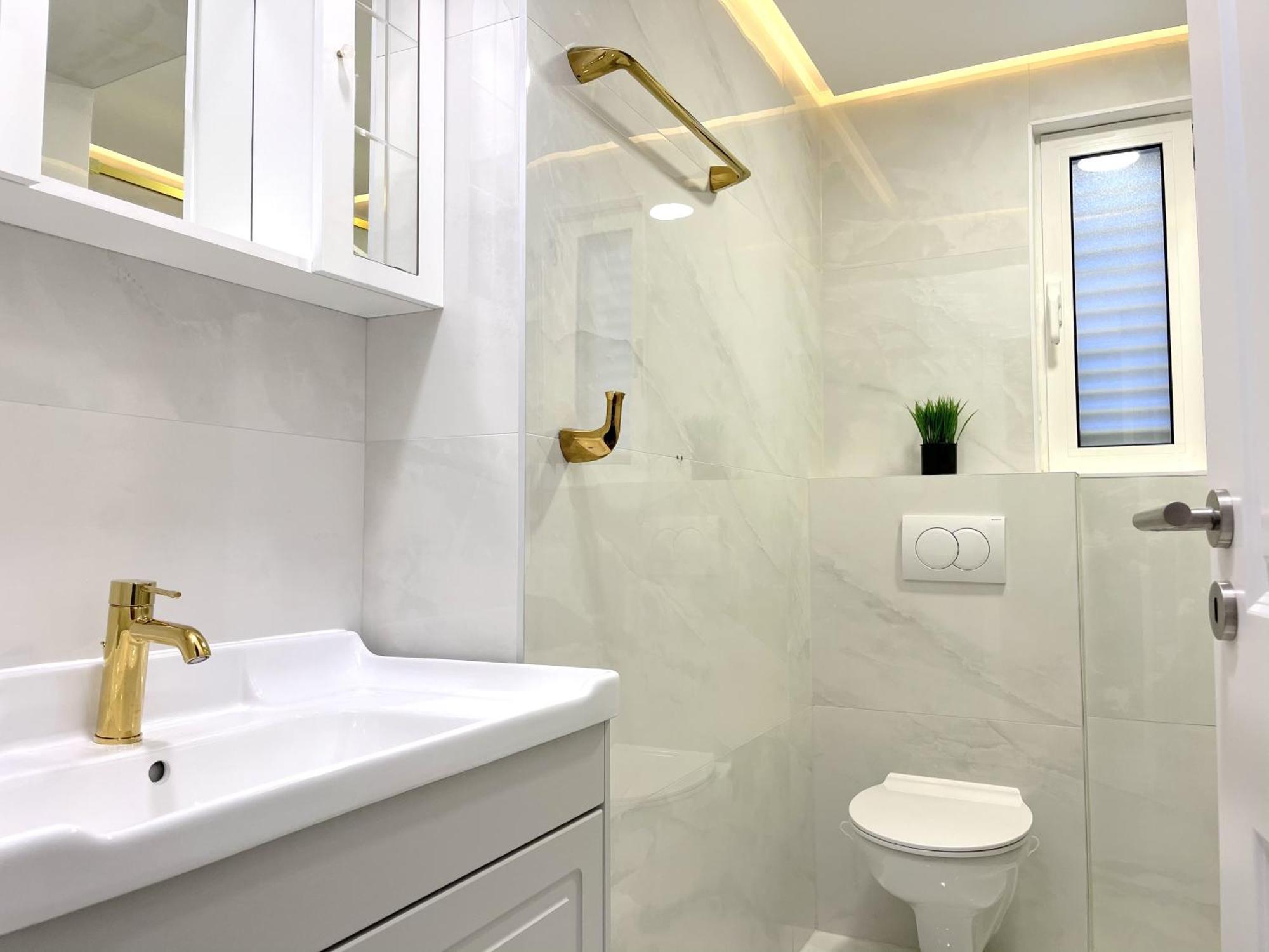 Central Single House With Parking-Top Location! Novalja Luaran gambar