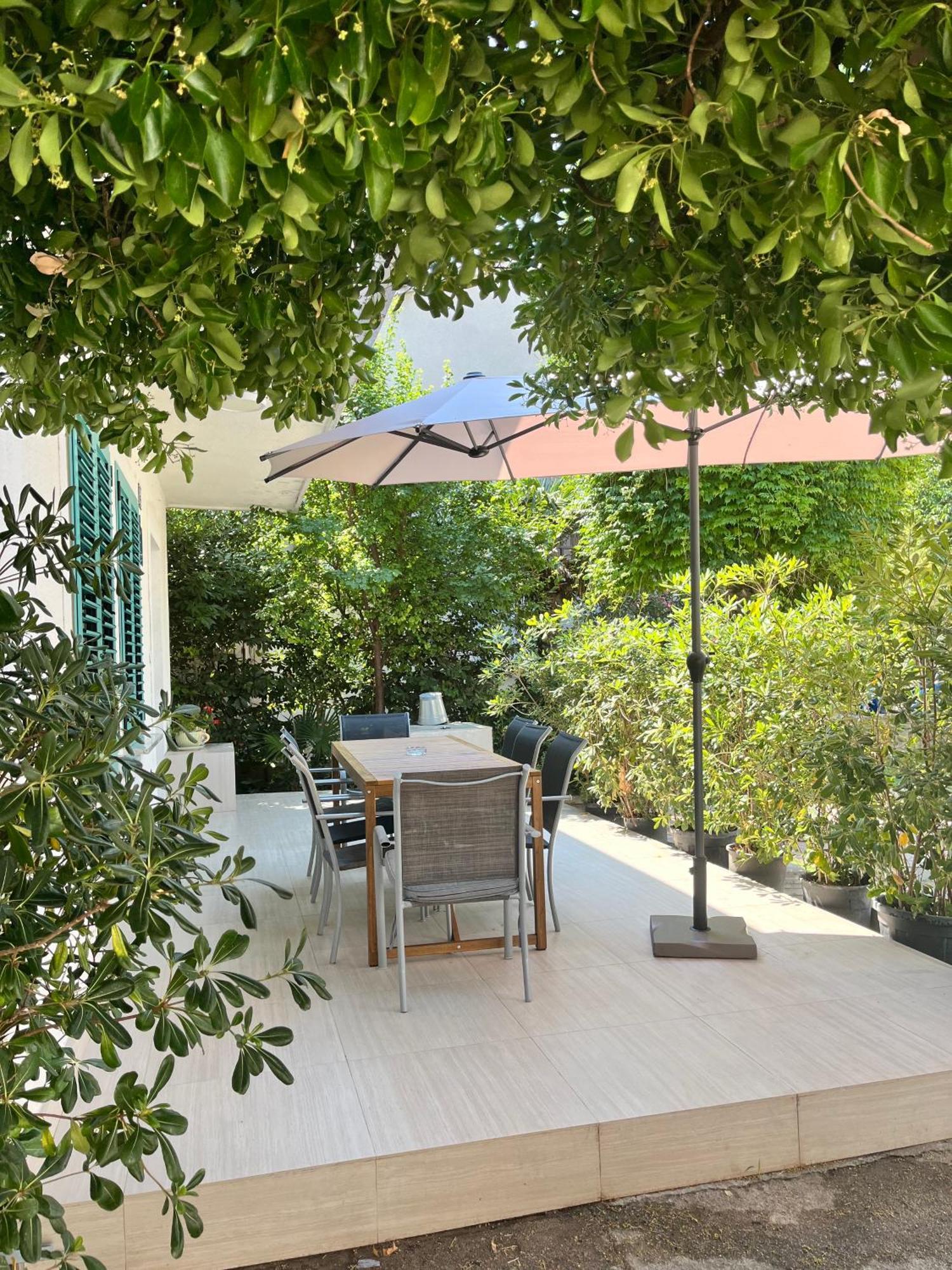 Central Single House With Parking-Top Location! Novalja Luaran gambar